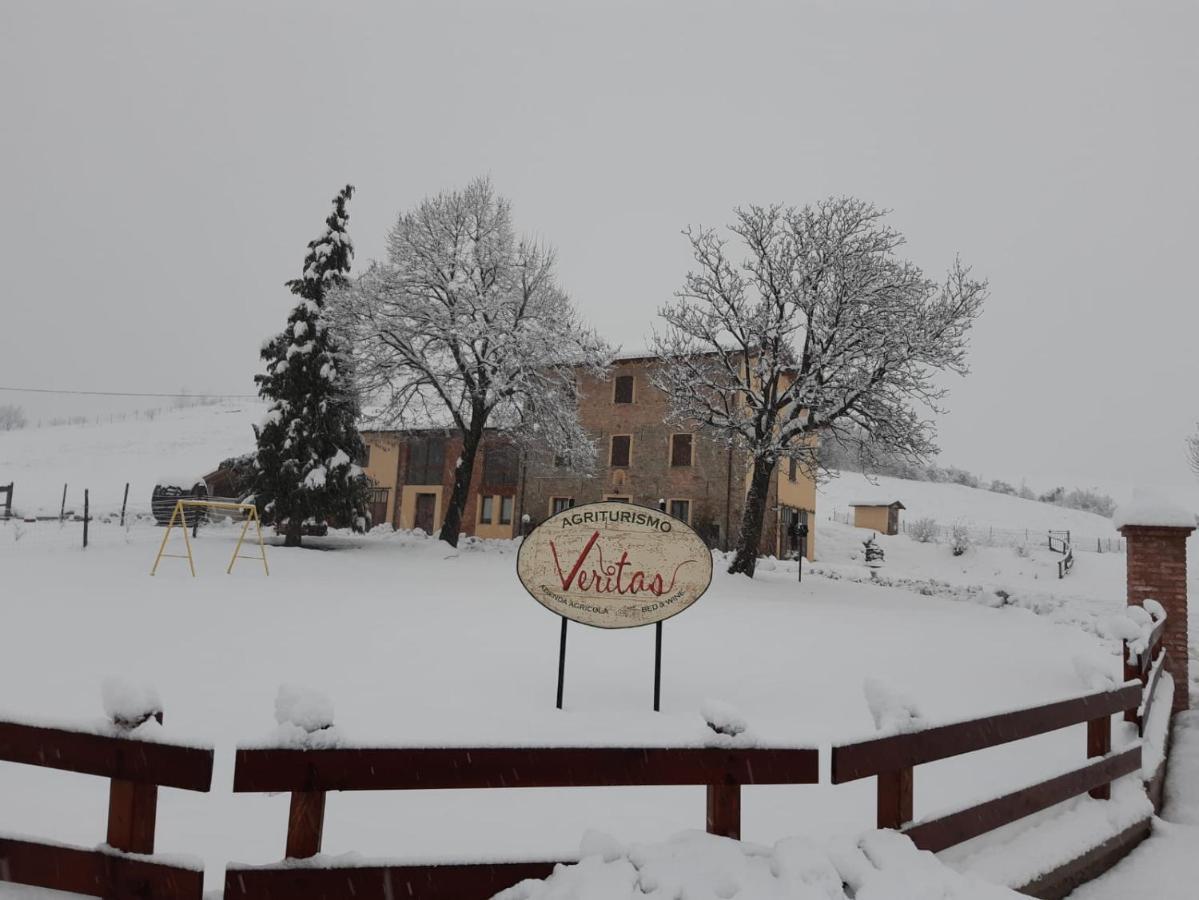 Agriturismo "Veritas" Bed & Wine Casaleggio Boiro Екстериор снимка