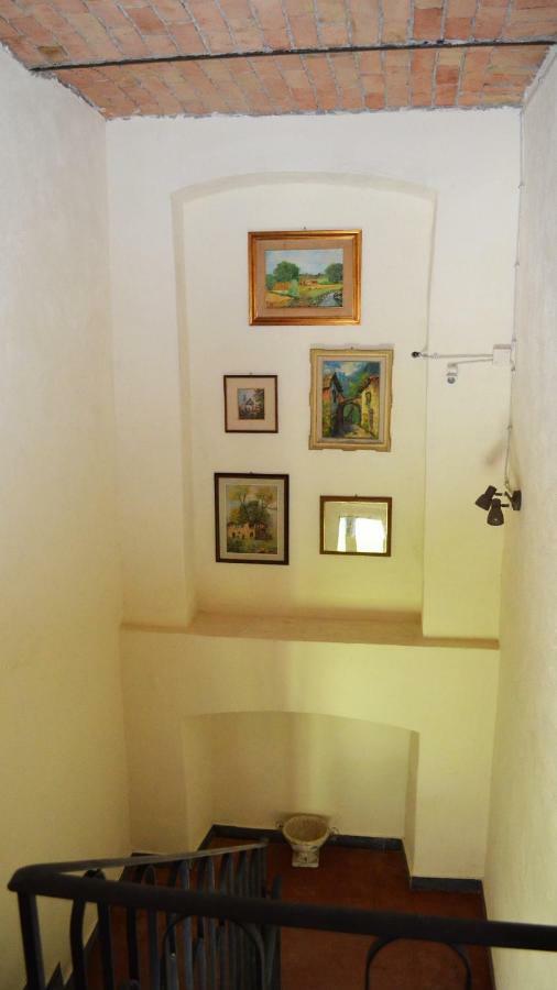 Agriturismo "Veritas" Bed & Wine Casaleggio Boiro Екстериор снимка