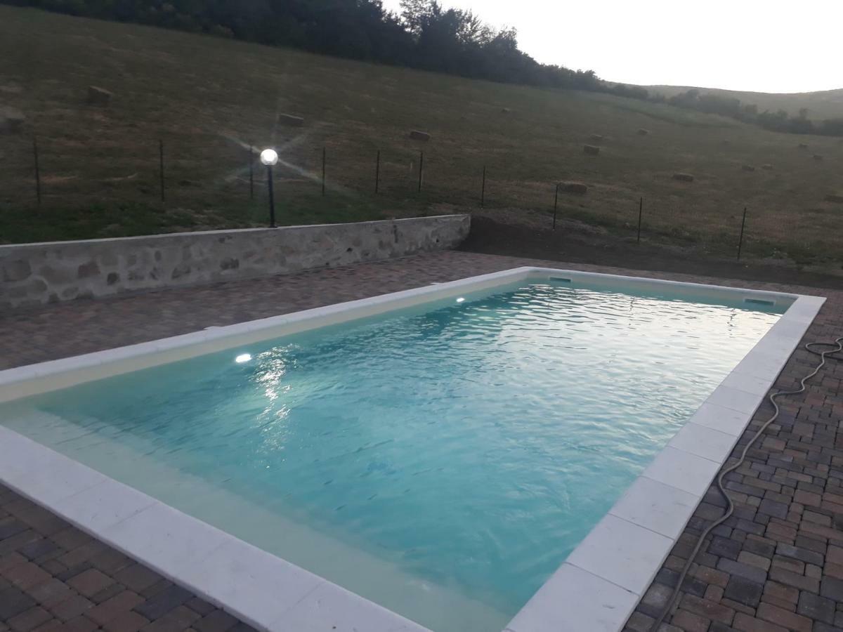 Agriturismo "Veritas" Bed & Wine Casaleggio Boiro Екстериор снимка