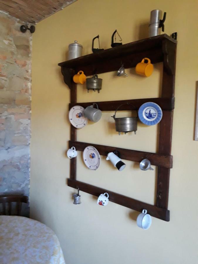 Agriturismo "Veritas" Bed & Wine Casaleggio Boiro Екстериор снимка